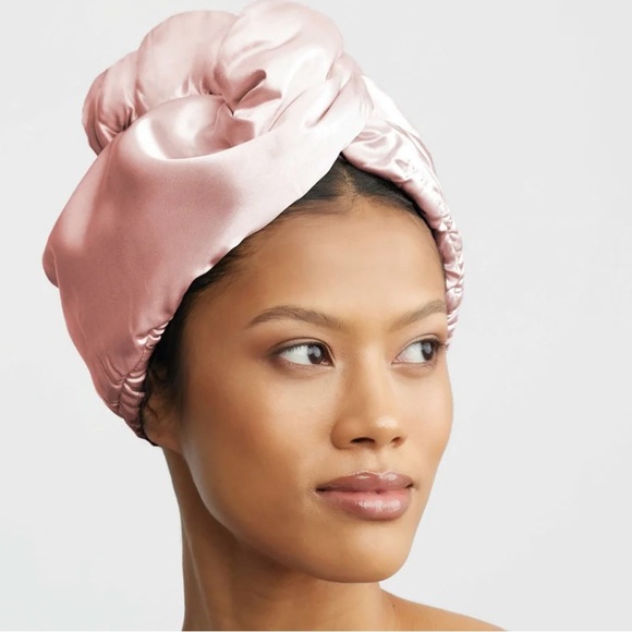 New no box 2 Kitsch microfiber hair towels pink satin and leopard never used - Picture 3 of 9